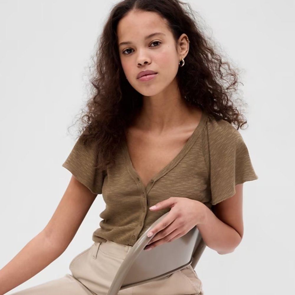 NWT Gap Essential Rib Flutter Sleeve Button-Front Top in Dried Moss Green